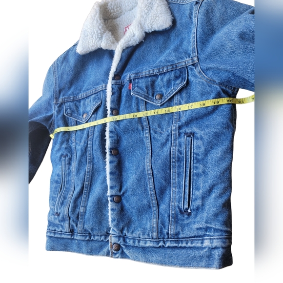 ❌SOLD❌ Vintage 80’s Levi's Sherpa Lined Denim Trucker Jacket 36R FLAW - Picture 8 of 9